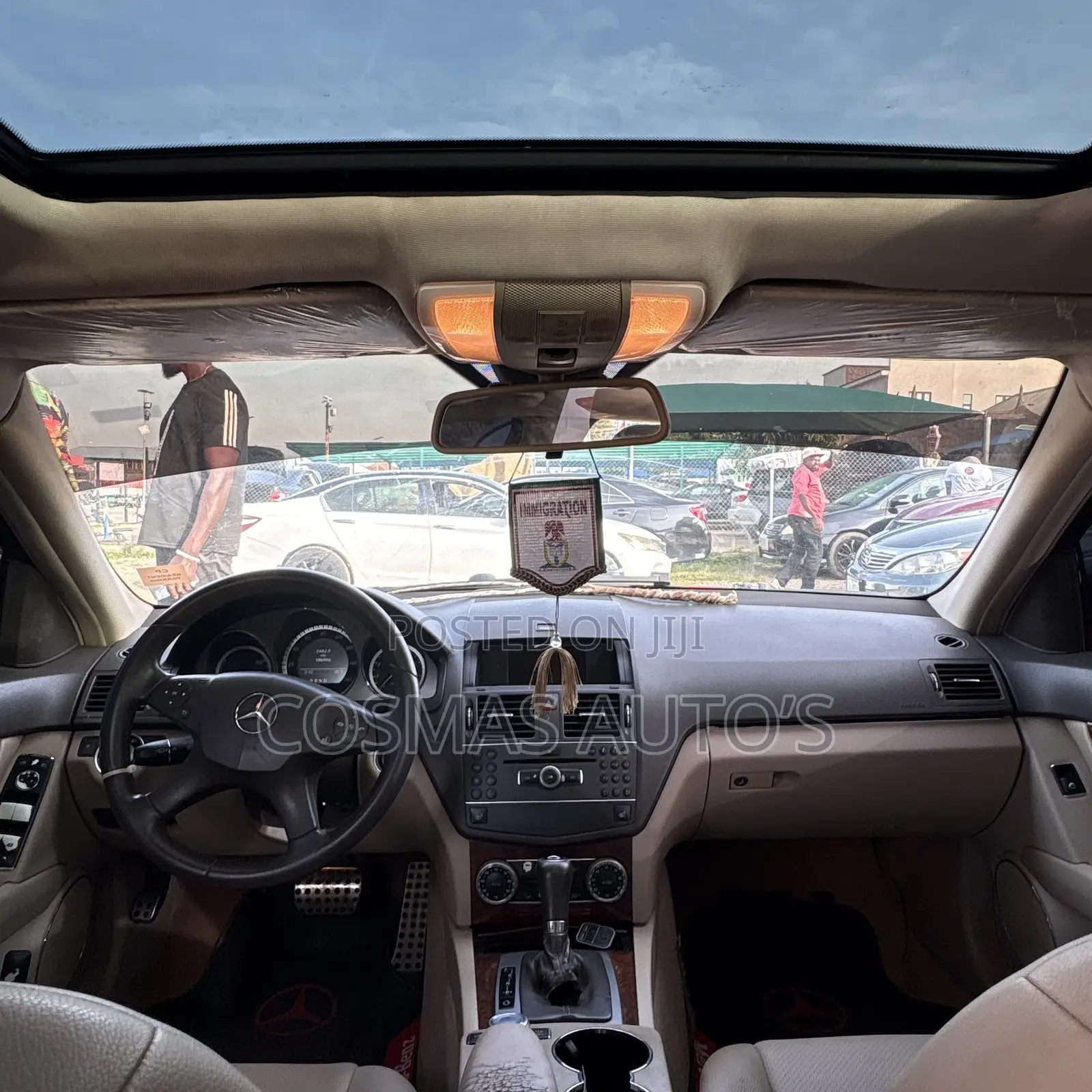 Mercedes-Benz C300 2011 Red