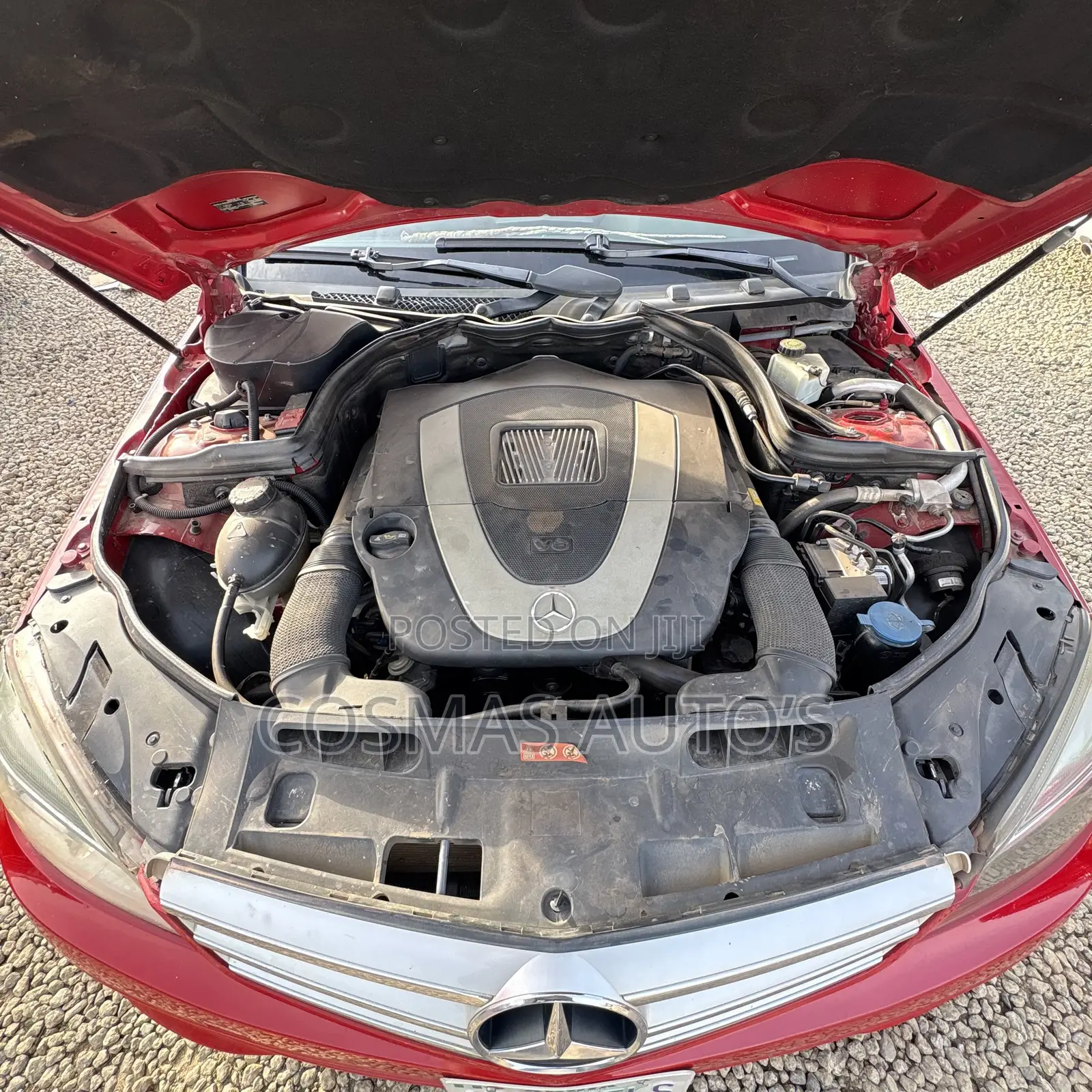 Mercedes-Benz C300 2011 Red