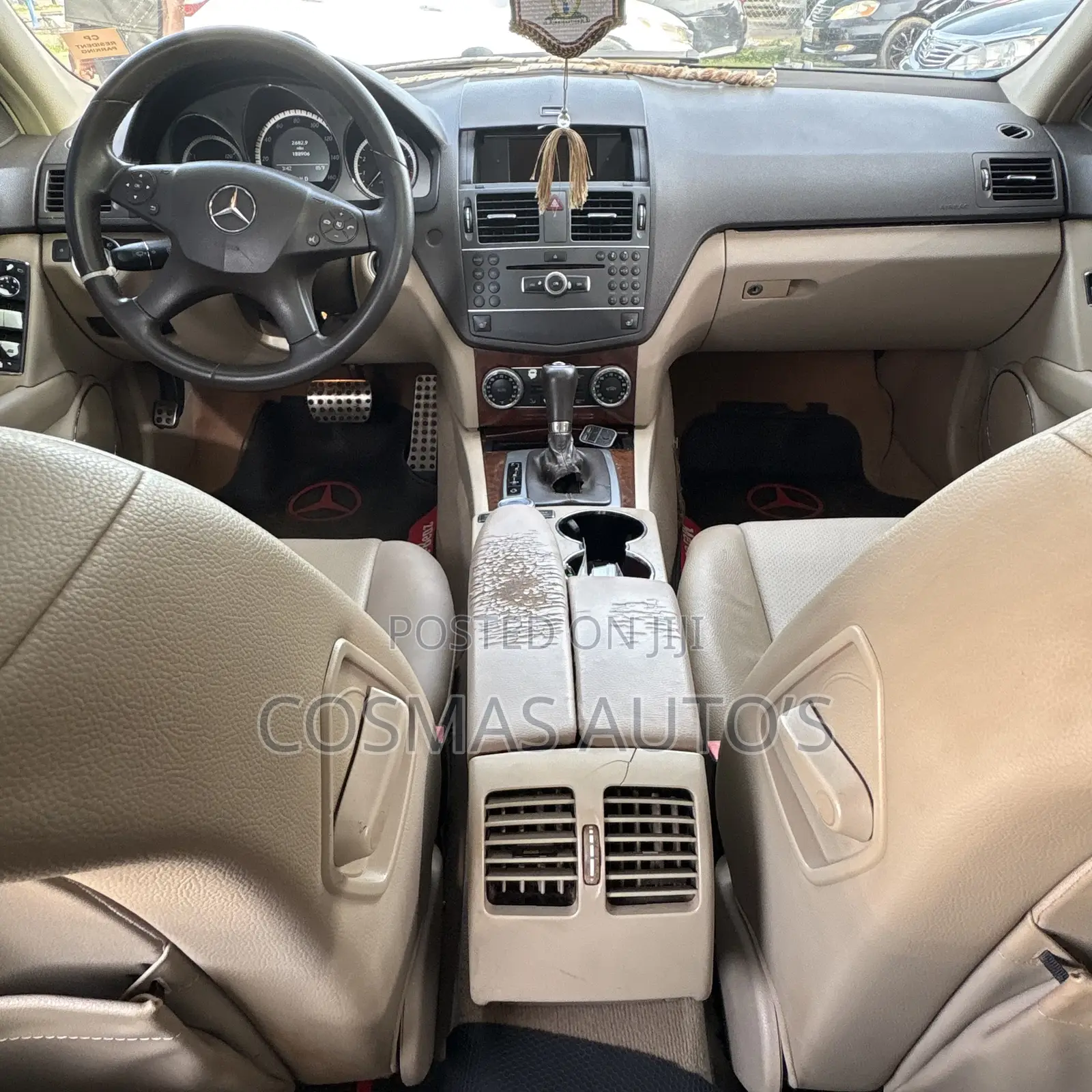 Mercedes-Benz C300 2011 Red