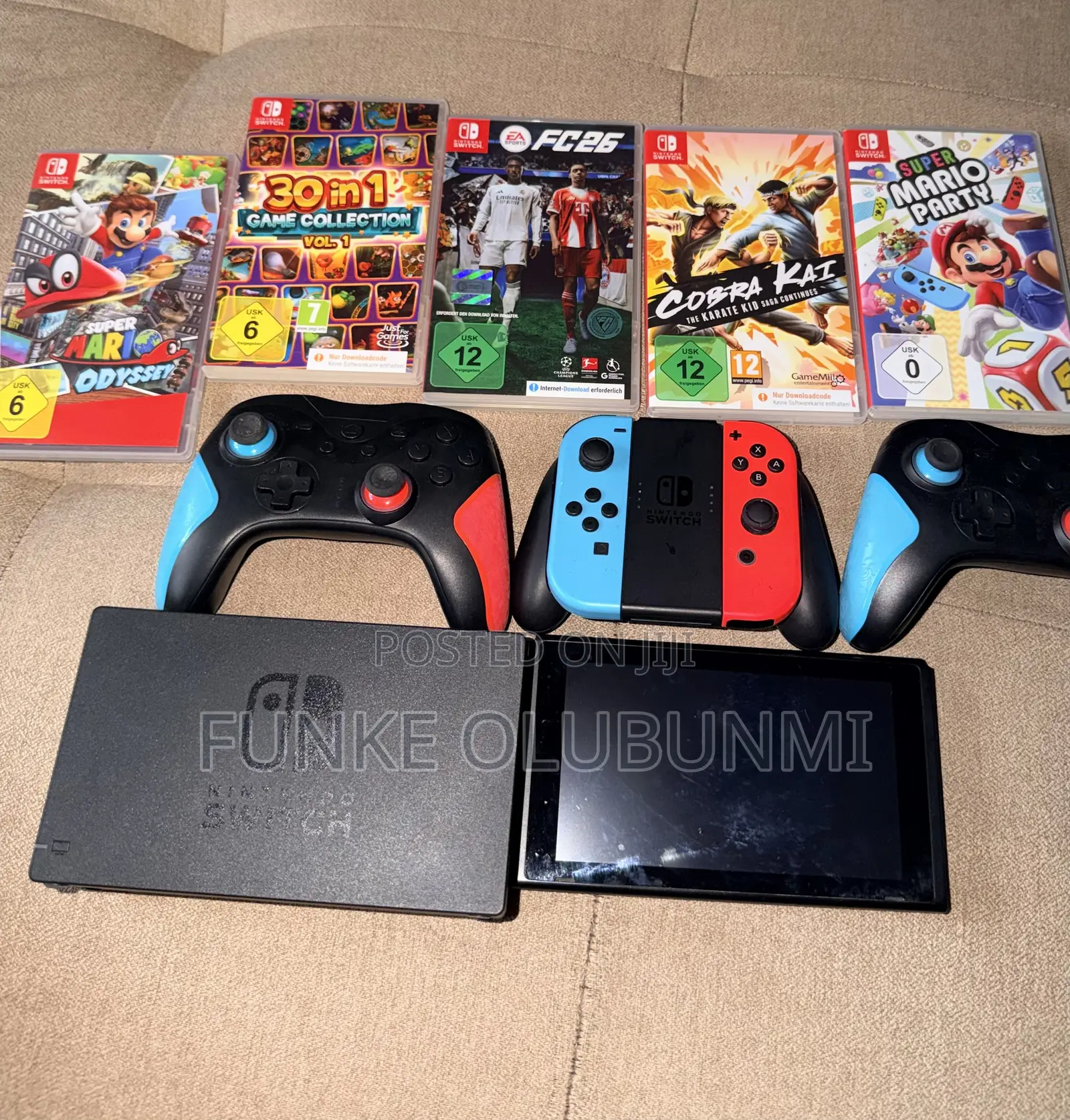 Nintendo Switch Console Bundle – 5 Games + 3 Controllers