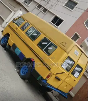 Volkswagen LT 1999 Yellow