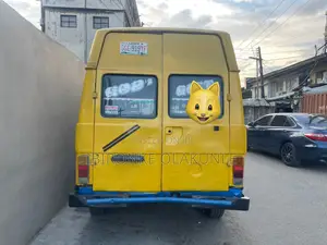 Volkswagen LT 1999 Yellow