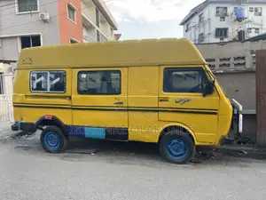 Volkswagen LT 1999 Yellow