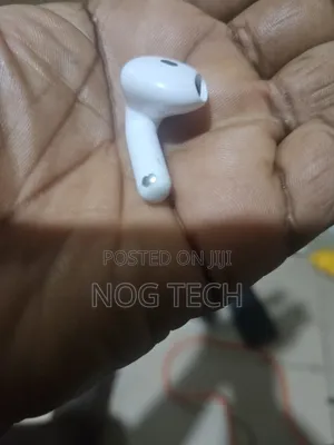 Left Bud of Airpod 4 ANC