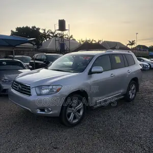 Toyota Highlander Limited 2010 Silver