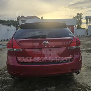 Toyota Venza 2010 Red