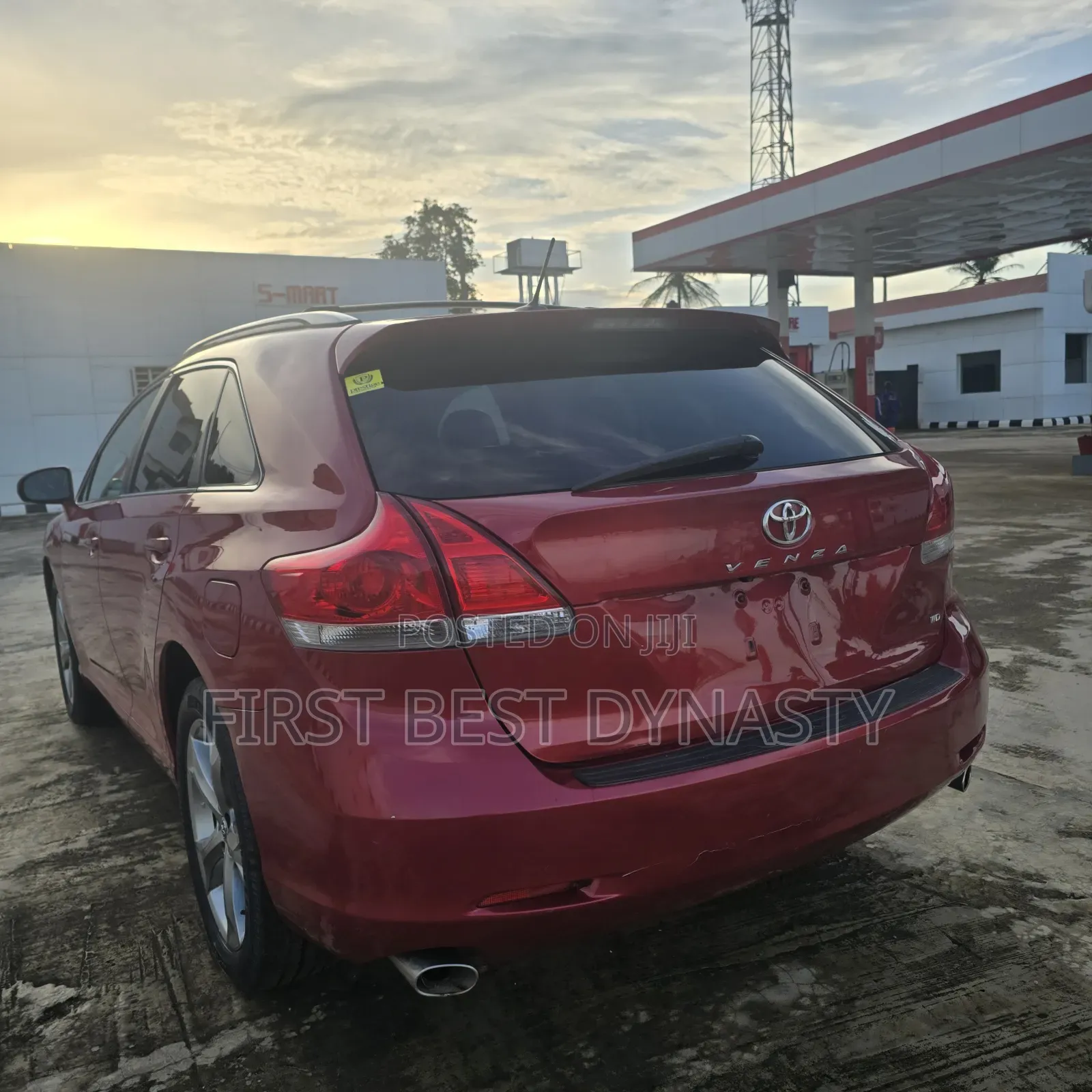 Toyota Venza 2010 Red