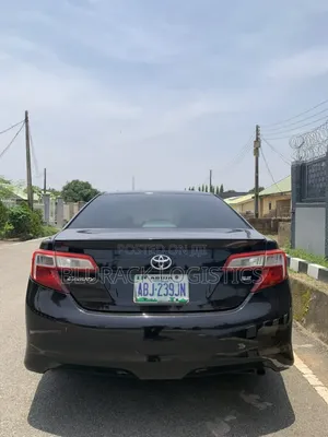 Toyota Camry SE 4dr Sedan (2.5L 4cyl 6A) 2013 Black