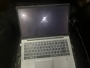 Laptop HP ZBook Firefly 14 G7 16GB Intel Core i5 SSD 512GB