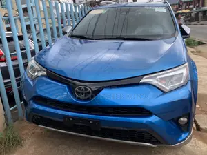 Toyota RAV4 SE 4dr SUV (2.5L 4cyl 6A) 2018 Blue