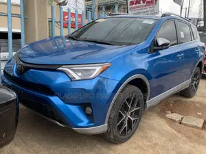 Toyota RAV4 SE 4dr SUV (2.5L 4cyl 6A) 2018 Blue