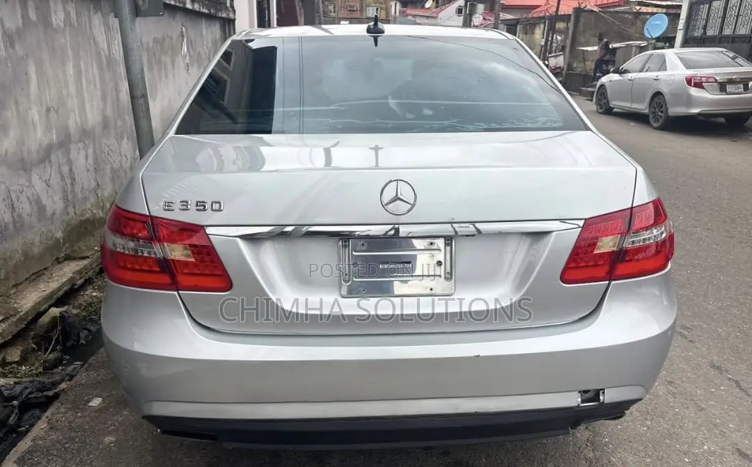 Mercedes-Benz E-Class 2010 Silver