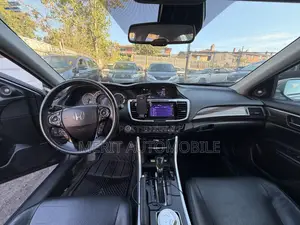 Honda Accord Touring 4dr Sedan FWD (3.5L 6cyl 6A) 2016 Gray