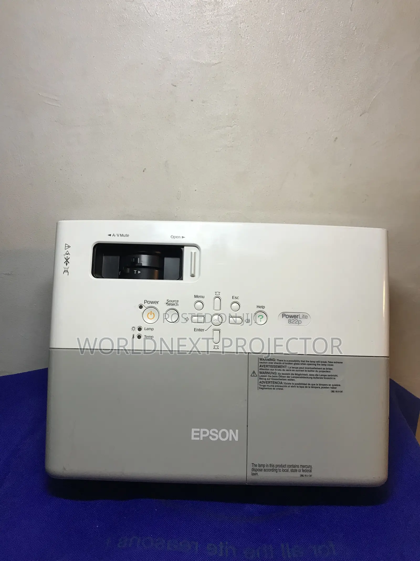Epson Powelite 822p Bright Vga Projector for Presentation