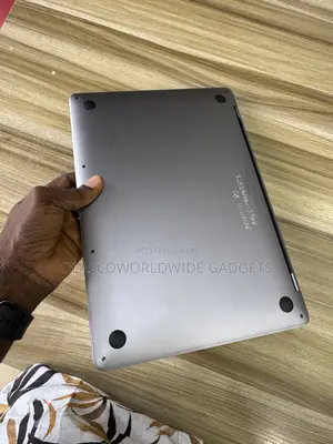 Laptop Apple MacBook Pro 2020 M1 8GB Apple M1 SSD 256GB