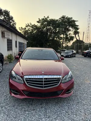 Mercedes-Benz E350 Base 4Matic Sedan AWD (3.5L 6cyl 7A) 2014 Red