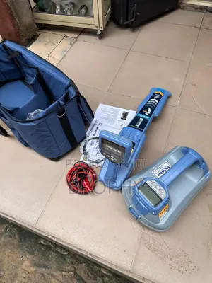 Underground Pipe and Cable Locator