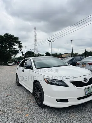 Toyota Camry SE 4dr Sedan (2.4L 4cyl 5A) 2008 White