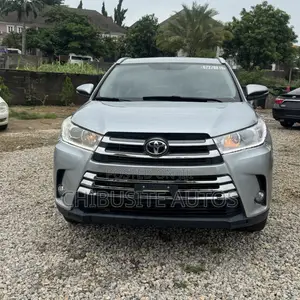 Toyota Highlander 2016 Silver