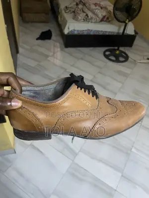 Correct Shoe