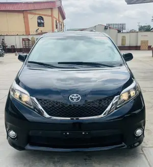 Toyota Sienna 2017 Gray