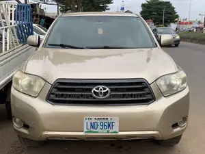 Toyota Highlander 2009 Gold