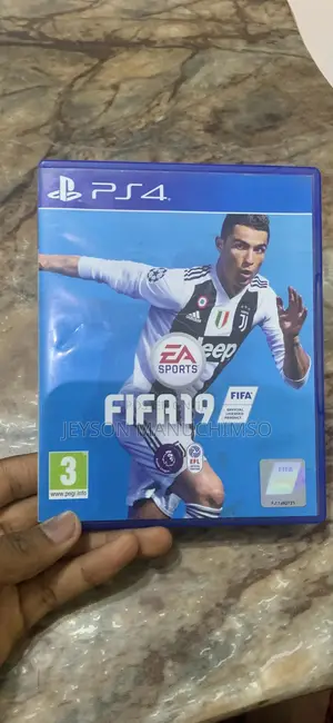 FIFA 19 PS4 Game Disc