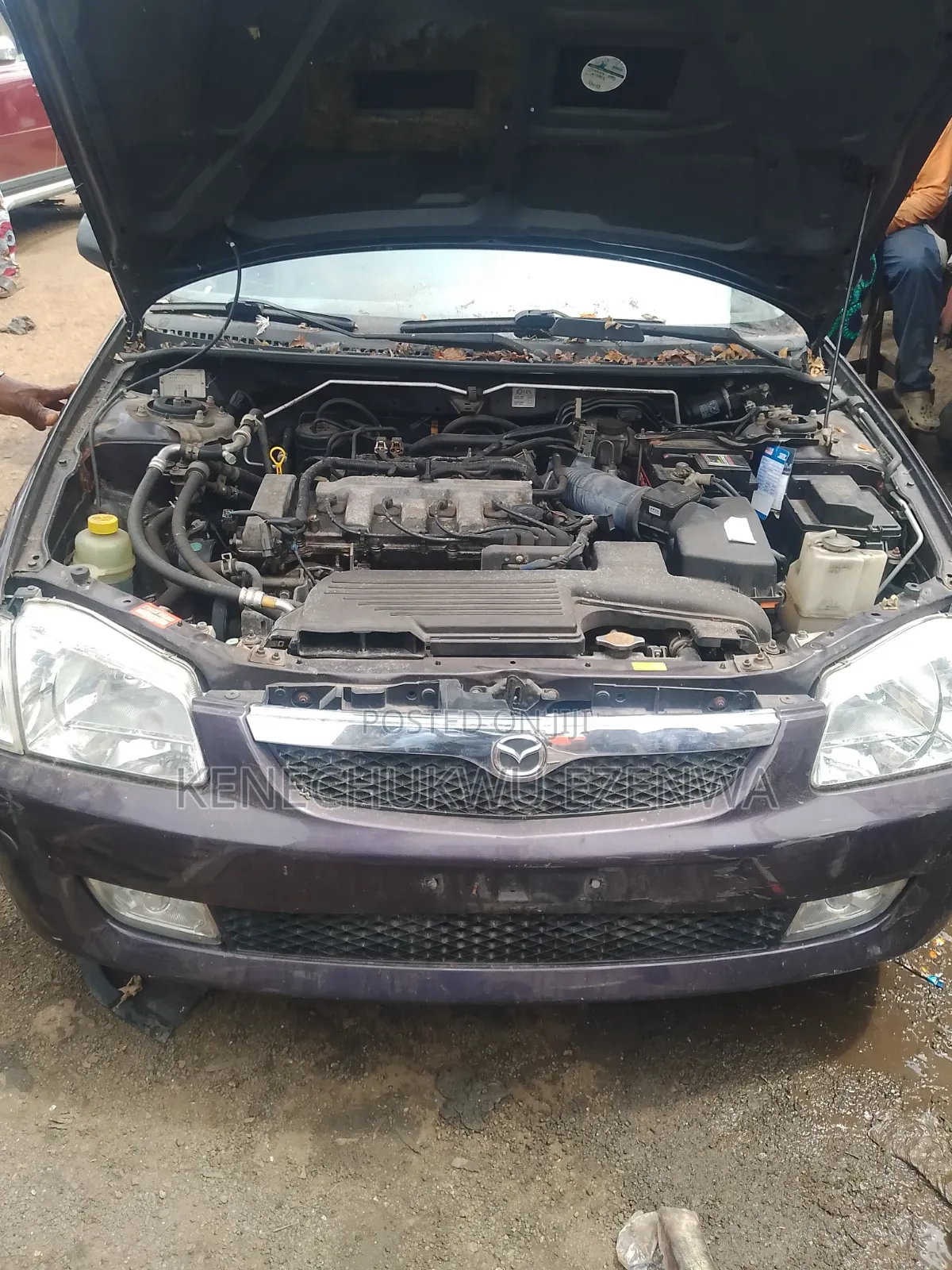 Mazda 323 1.6 2003 Burgundy