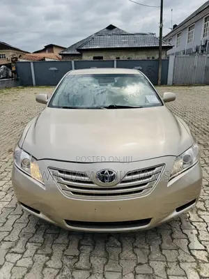 Toyota Camry LE 4dr Sedan (2.4L 4cyl 5A) 2007 Gold