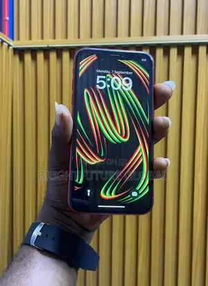 Apple iPhone XR 64 GB Red
