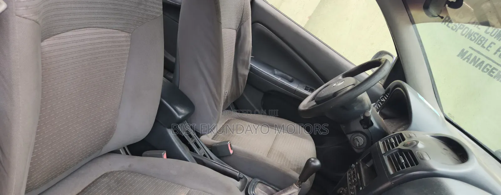 Nissan Sunny 2005 Blue