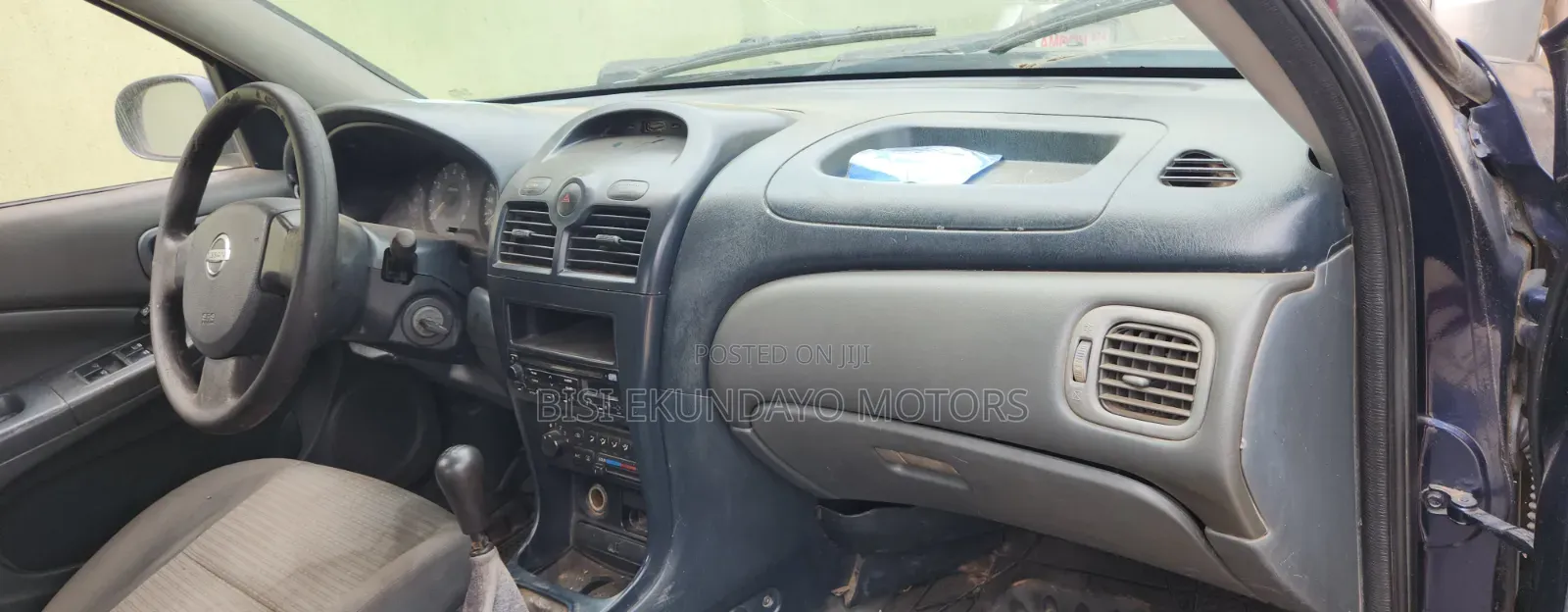 Nissan Sunny 2005 Blue