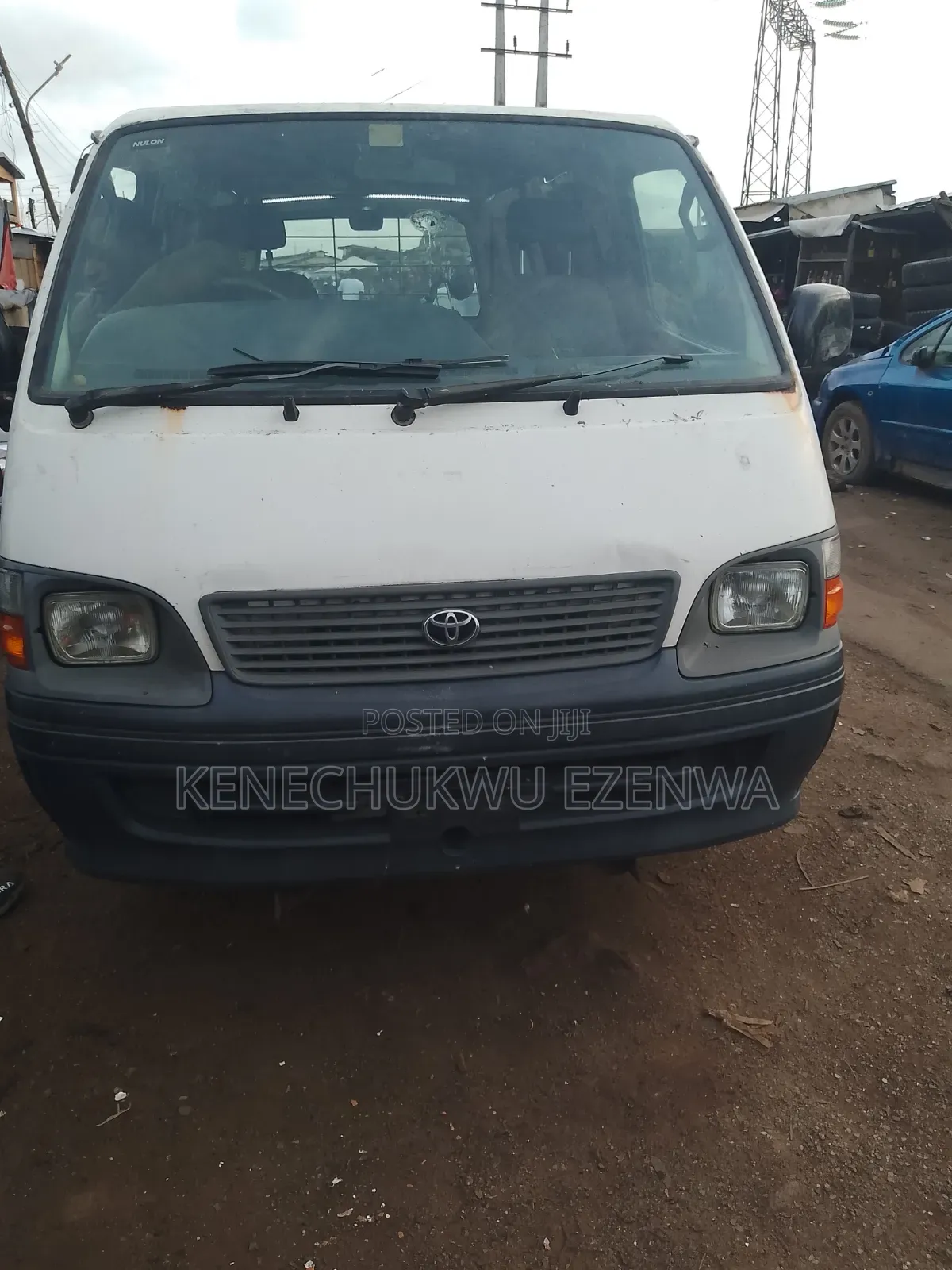 Toyota HiAce 2005 White