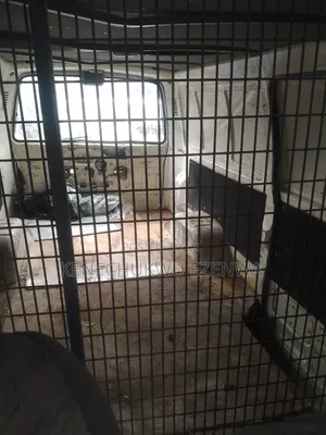 Toyota HiAce 2005 White