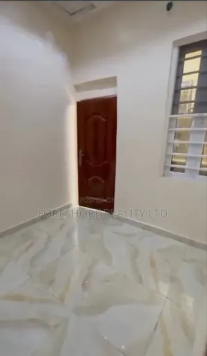 1bdrm Room & Parlour in Van Daniel, Lekki Phase 2 for rent