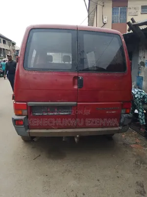 Volkswagen Transporter 2000 Red
