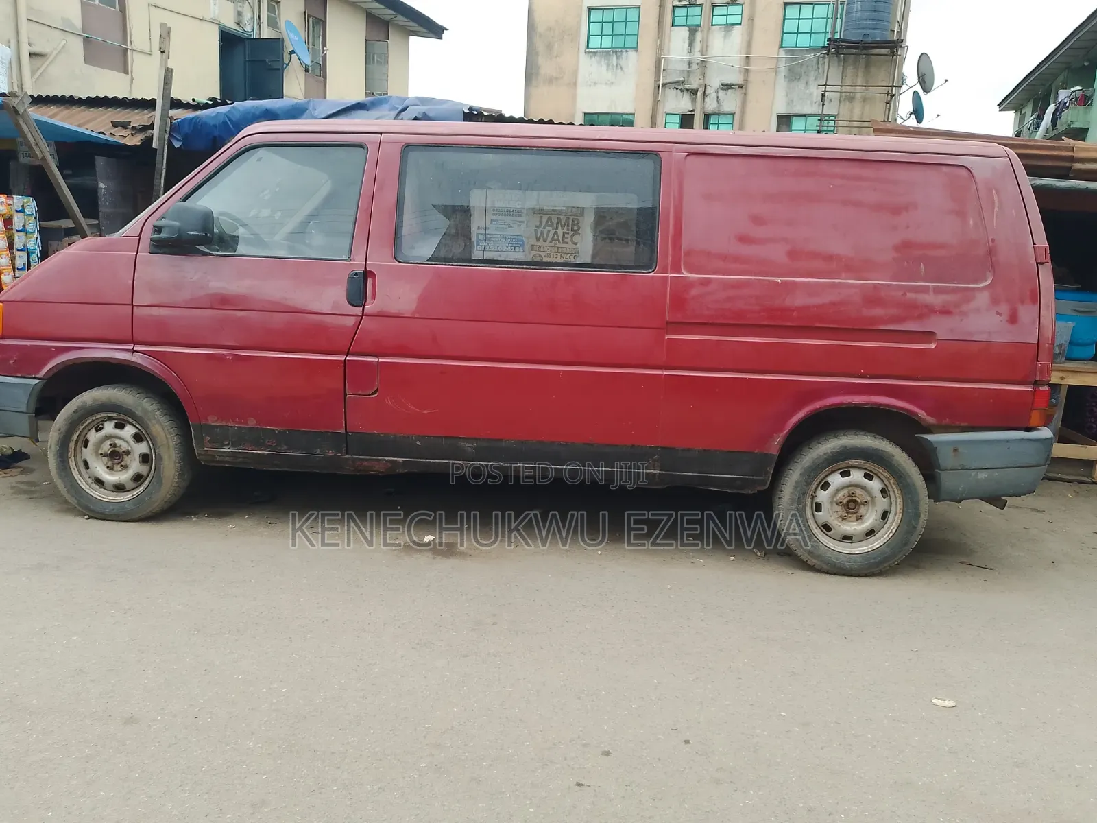 Volkswagen Transporter 2000 Red