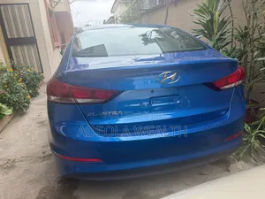 Hyundai Elantra SE 2018 Blue