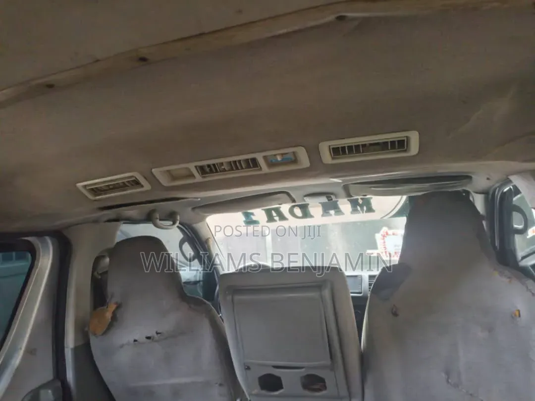 Toyota HiAce 2010 Grey