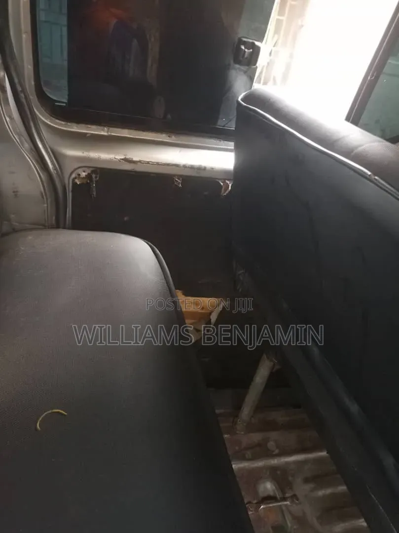 Toyota HiAce 2010 Grey
