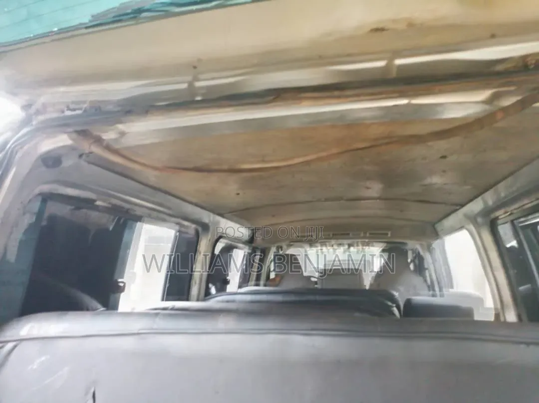 Toyota HiAce 2010 Grey