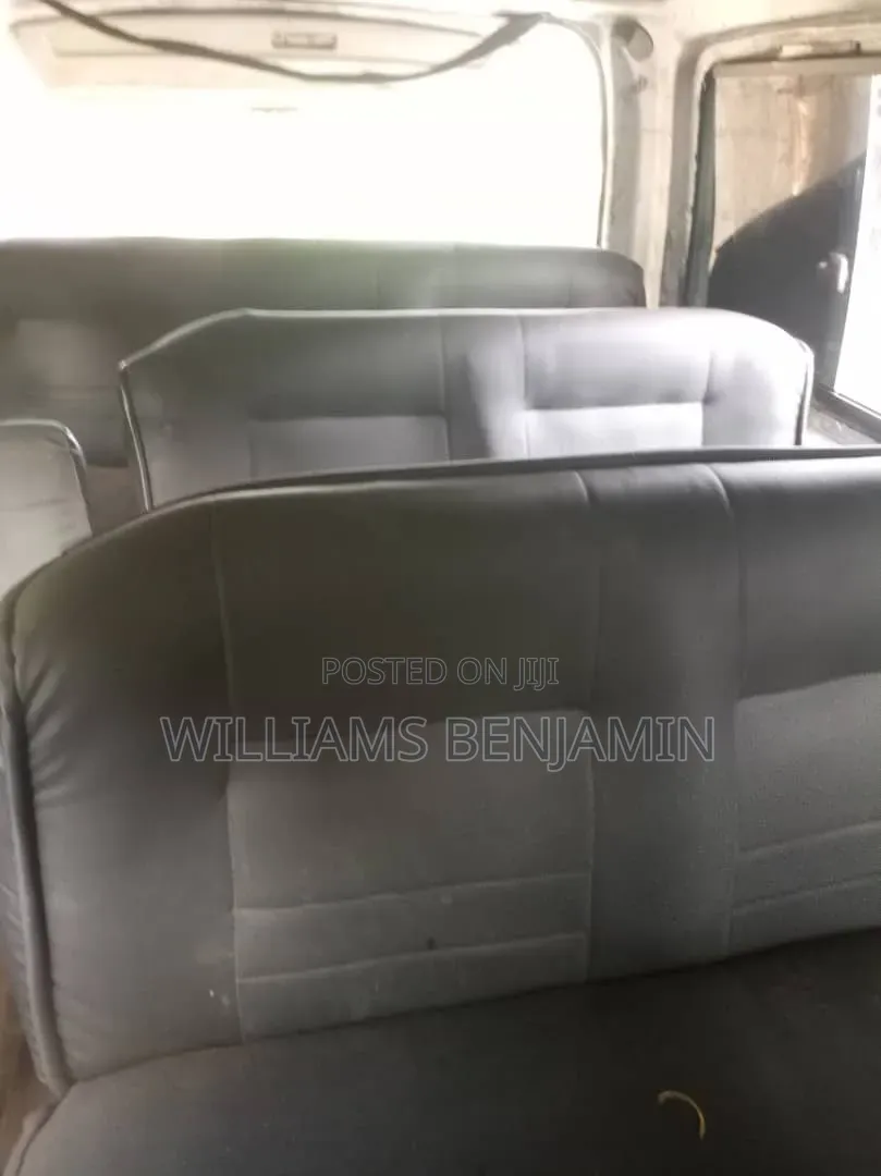 Toyota HiAce 2010 Grey