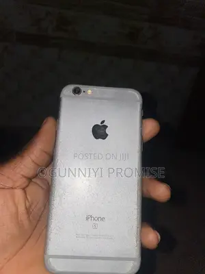 Apple iPhone 6s 32 GB Silver