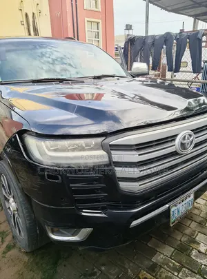 Toyota Land Cruiser 2023 Black