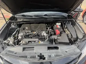 Toyota Camry XLE FWD (2.5L 4cyl 8AM) 2018 Black