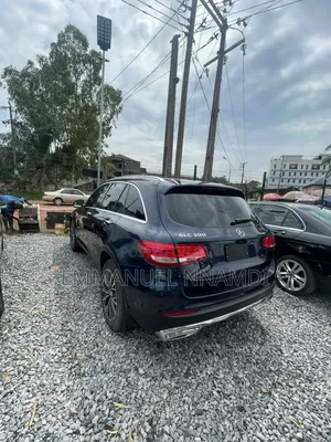 Mercedes-Benz GLC-Class 2016 Blue
