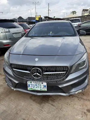Mercedes-Benz CLA-Class CLA 250 4MATIC Sedan 2015 Gray