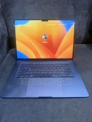 Laptop Apple MacBook Air 2023 M2 8GB Apple M2 SSD 256GB