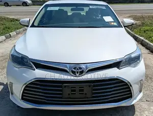 Toyota Avalon XLE Premium FWD Sedan (3.6L 6cyl 6A) 2016 Off white