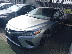 Toyota Camry XSE FWD 2020